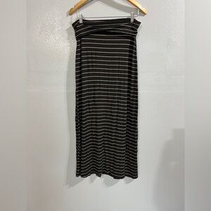T Party Fashion Black and Tan Striped maxi skirt size L  y2k